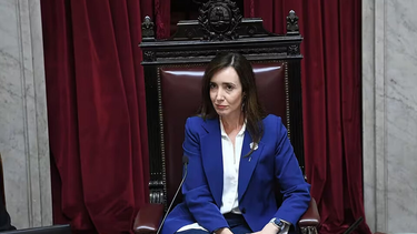 la vicepresidenta dejo sin viaje a seis estudiantes que clasificaron a la olimpiada de matematica