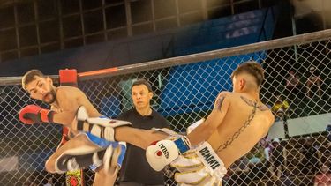 los altos vibra con el espectaculo del mma