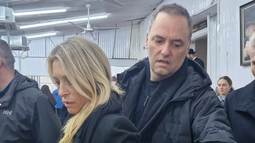 La Justicia archivó la causa contra Adorni por el viaje con su esposa en el avión presidencial La Justicia archivó la causa contra Adorni por el viaje con su esposa en el avión presidencial