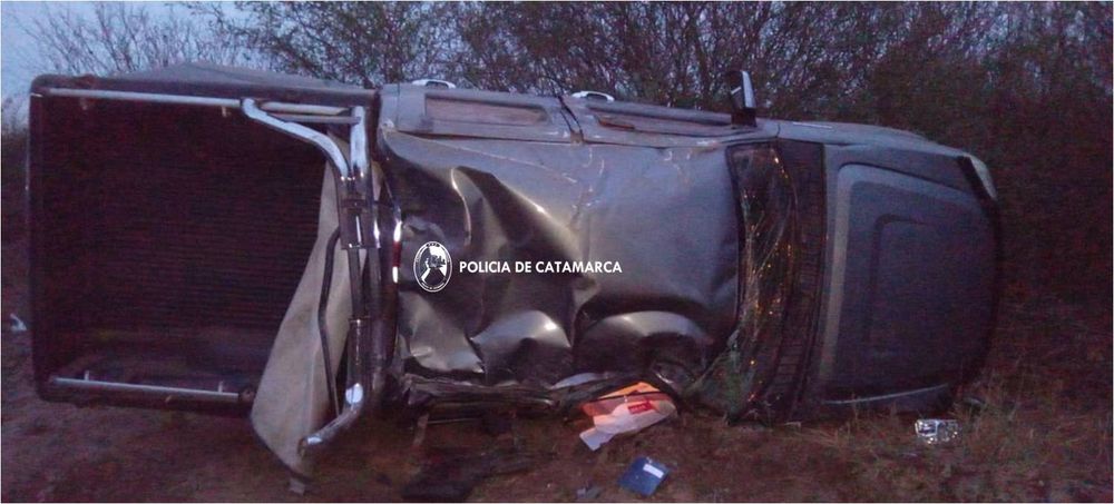 Volcó una camioneta en El Alto
