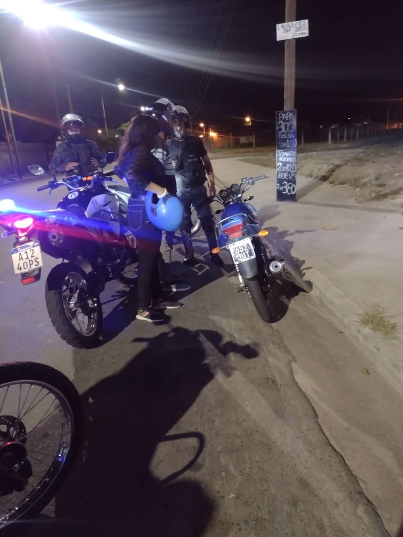 9 motoqueros fueron arrestados