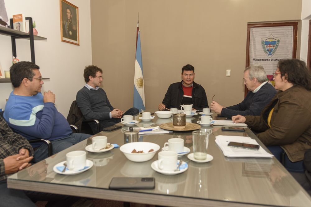 Reunión. Los legisladores nacionales con referentes de Andalgalá