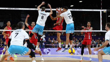 la seleccion argentina de voley cayo en el debut ante un impiadoso estados unidos