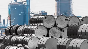 tras el anuncio de trump, el precio del petroleo bajo y los mercados respiran