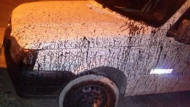 un camion derramo brea y afecto a 51 personas