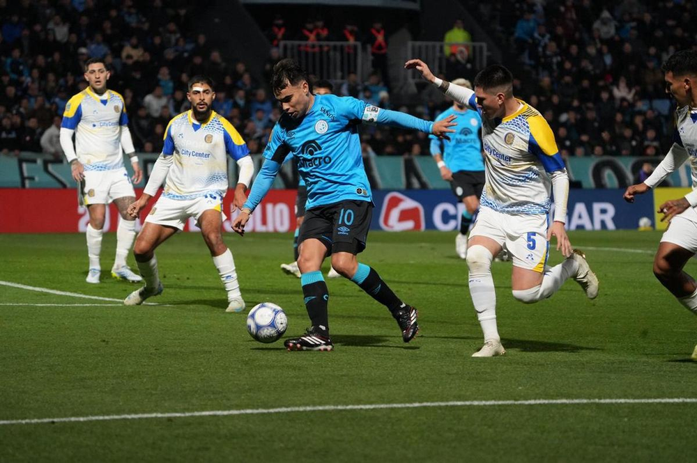 Belgrano debutó con un triunfo ante Rosario Central en Alberdi