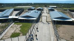Investigan a guardiacárceles por complicidad con internos