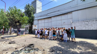 alerta roja en los frigorificos: deudas millonarias y plantas paralizadas en todo el pais