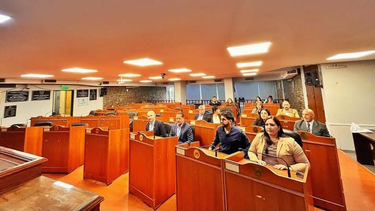 no hubo sesion en camara de diputados por ausencia del oficialismo