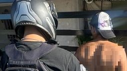 Intentó robar un auto y fue detenido tras una breve persecución en la zona oeste Intentó robar un auto y fue detenido tras una breve persecución en la zona oeste