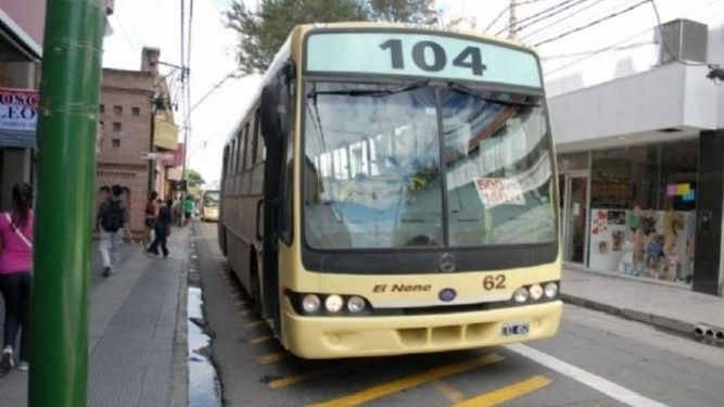 Transporte público: empresarios amenazan con suspender el servicio
