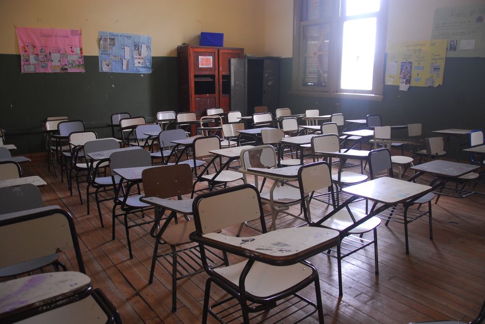 El paro docente universitario se cumplió hoy y continuará el jueves