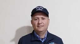 Maniobra clave. El sargento Lodato asistió a la menor hasta la llegada de los médicos del SAME.