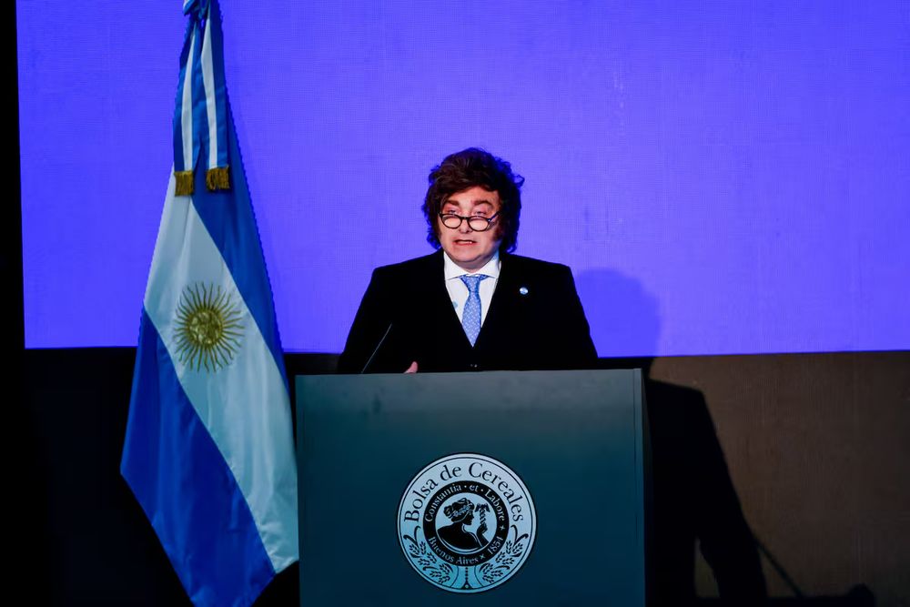 El Gobierno anunció la baja de retenciones al trigo, la cebada y la soja