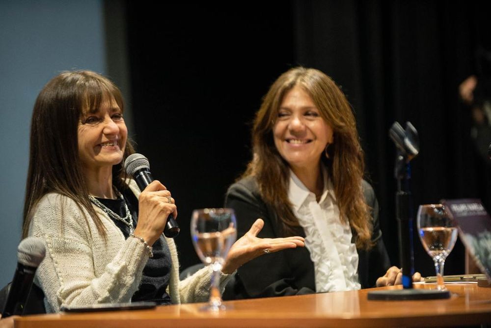 Celia Sarquís. Presentó la historia del caudillo catamarqueño.