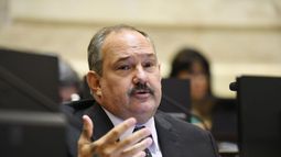 Se abre la discusión por el Impuesto a los Combustibles