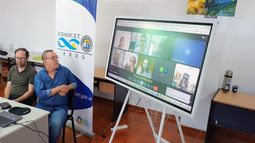 Anuncio. Durante la presentación del proyecto de saneamiento. Anuncio. Durante la presentación del proyecto de saneamiento.