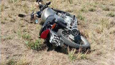 Dos jóvenes evadieron un control vehicular y se accidentaron
