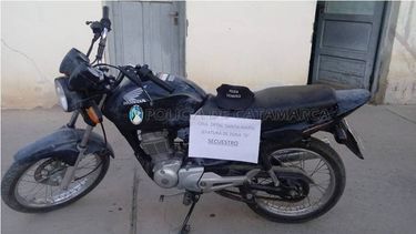 Robaron una moto, la usaron y la dejaron abandonada