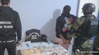 secuestraron droga, dinero en efectivo y detuvieron a una persona en la capital