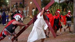 Viernes Santo: multitudinarias manifestaciones de fe en Capital y el interior