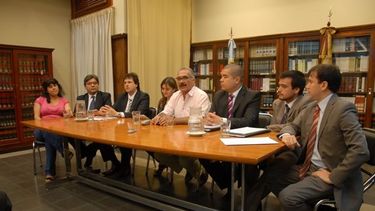 proponen bajar a 18 anos la edad para ser legislador