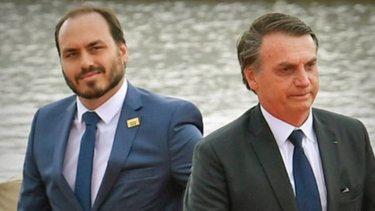 acusaron a bolsonaro y a su hijo de comandar una red de espionaje ilegal