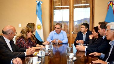 El gobernador aseguró que proximamente se lanzará la Carrera de Medicina.&nbsp;