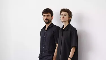 Yuval Abraham y Rachel Szor posan en el Festival de Venecia