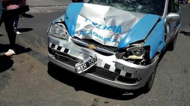 Joven motociclista está grave tras chocar con un móvil policial