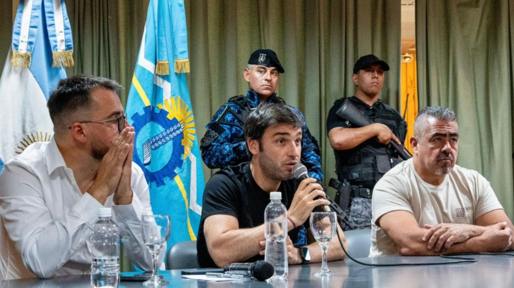 Ignacio Torres acusó a mapuches de iniciar el fuego, pero nunca hubo pruebas y no hay detenidos.