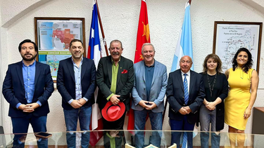 el vicegobernador dusso se reunio en chile para continuar avanzando sobre el corredor bioceanico ferroviario