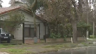 una policia fue baleada frente a su padre y su hijo: papa me dieron