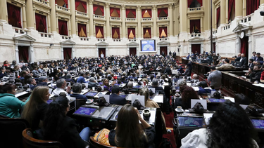 la oposicion avanzo con la ley que limita los dnu y milei amenaza con vetarla