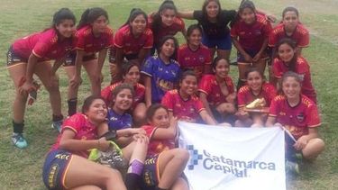 Sueñan. El plantel femenino de poli que se prepara para conmebol