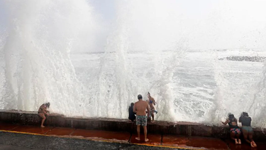 peru emitio alerta de tsunami tras el fuerte sismo en rusia