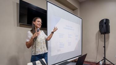 Deportes brindará una capacitación sobre alimentación en deportes de equipo y fuerza
