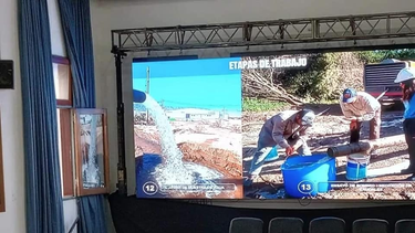 alumnos expusieron sobre el rol del geologo en la gestion del agua
