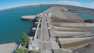 Río Negro y Neuquén reclaman a Nación el traspaso de las hidroeléctricas