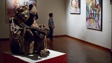 “Maravillas”, obras que denuncian y cuestionan desde el arte