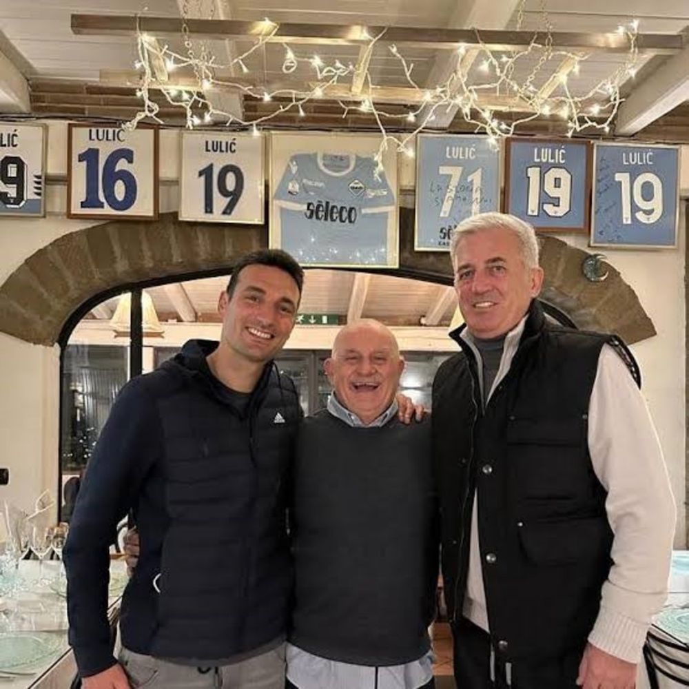 Encuentro. Scaloni junto a Petkovic (der.), en febrero de 2023 en Roma.