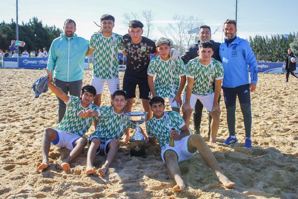 Agónico. El seleccionado de la liga catamarqueña ganó en el cierre.