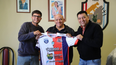 san lorenzo de poman presento su nueva camiseta y se prepara para el debut en el federal