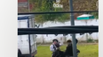 escandalo en un desfile patrio: dos jinetes se enfrentaron a rebencazos escandalo en un desfile patrio: dos jinetes se enfrentaron a rebencazos