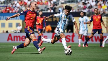 dos argentinos en el 11 ideal del mundial 2026