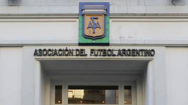 la justicia fallo contra los articulos del dnu que permitian a los clubes convertirse en sociedades anonimas