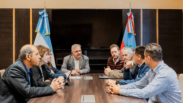 ate y upcn acordaron incremento salarial para los municipios de poman