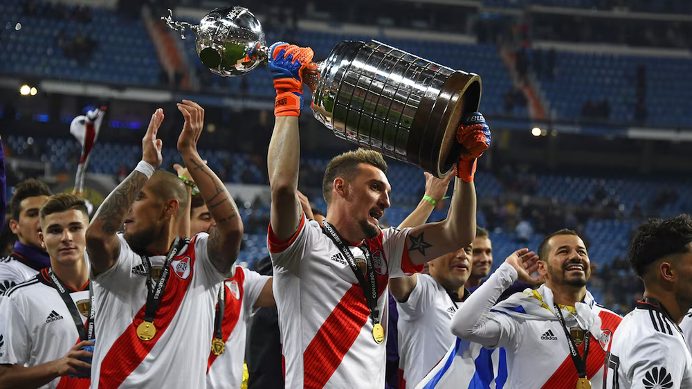 Franco Armani se despidió de River tras ocho años y diez títulos