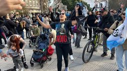 Seguidores en todo el país. En otros puntos hubo misas ricoteras para despedir al músico.&nbsp;