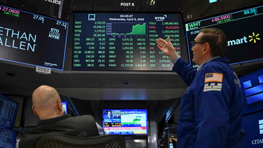 El riesgo país cayó a 412 puntos y marcó el piso más bajo en la era Milei